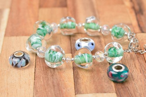 Bracelet verre Bijou fait main design perles transparentes Accessoire femme - MADEheart.com