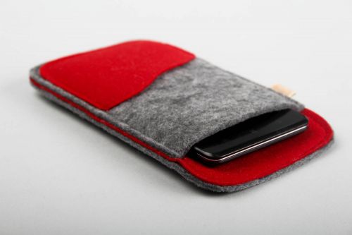 Woolen phone case handmade designer phone case gadget accessories felt ideas - MADEheart.com