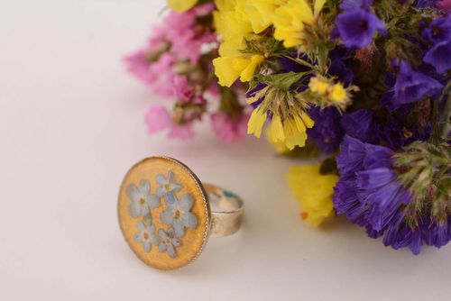 Anello da donna fatto a mano anello bello accessori originali resina epossidica - MADEheart.com