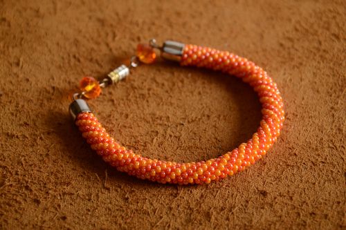 Bracciale tubolare fatto a mano braccialetto originale arancio idee regalo - MADEheart.com