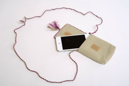 Housse pour smartphone en tissu artisanale Fleur - MADEheart.com