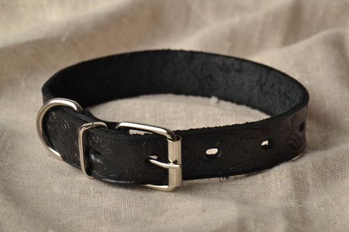 Black leather collar with stamping - MADEheart.com