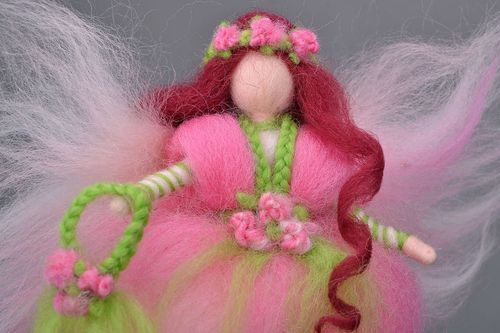 Bambola fata in lana fatta a mano pupazzo tessile originale primavera bella - MADEheart.com