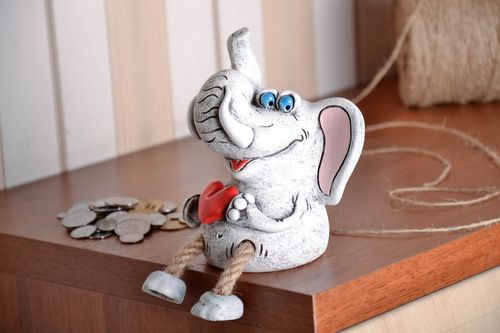 Elefante salvadanaio fatto a mano in ceramica dipinto a mano idea regalo  - MADEheart.com