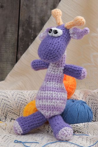 Giocattolo a maglia fatto a mano pupazzo morbido da bambini a uncinetto giraffa - MADEheart.com