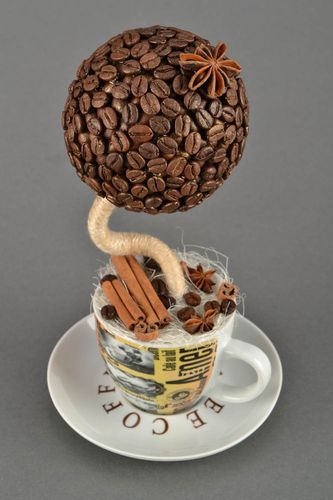Topiária de café numa caneca feita à mão  - MADEheart.com
