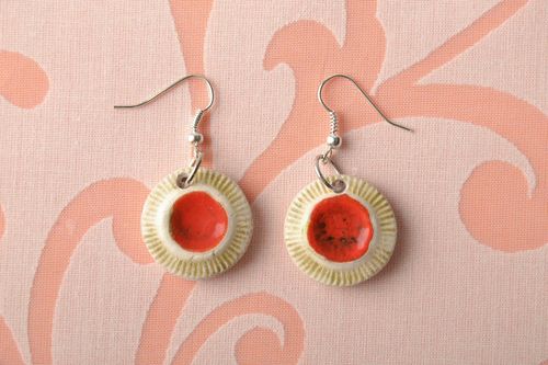 Molded clay round earrings - MADEheart.com