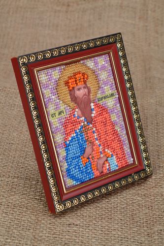 Embroidered nominal icon - MADEheart.com
