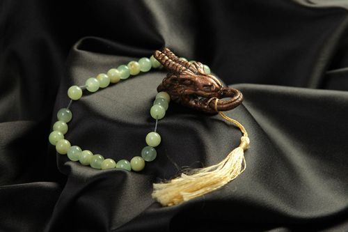Chapelet fait main Bijou religieux vert en onyx avec dragon Cadeau original - MADEheart.com