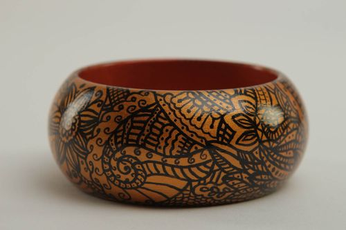 Bracelet jonc bois Bijou fait main large en matériau écologique Cadeau femme - MADEheart.com