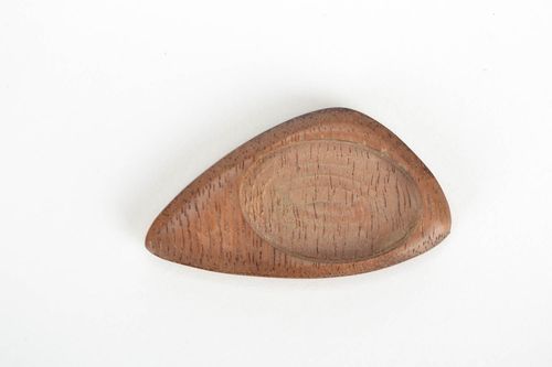 Petite ébauche pour bijou en bois brune triangulaire faite main insolite - MADEheart.com