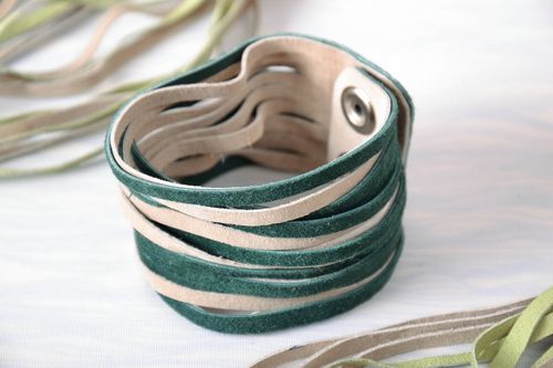 Bracelet fait main en cuir avec rivets - MADEheart.com
