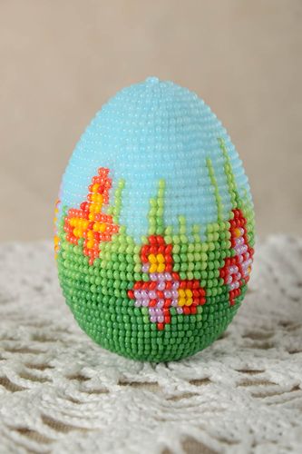 Huevo original de abalorios hecho a mano elemento decorativo regalo para Pascua - MADEheart.com