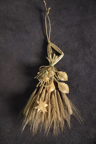 Colgante decorativo artesanal trenzado de paja ecológico amuleto étnico - MADEheart.com
