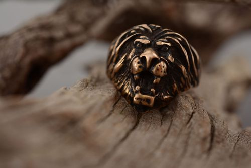 Ring aus Bronze Löwe - MADEheart.com