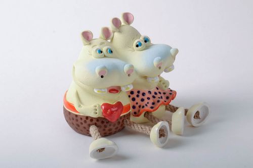 Tirelire en céramique faite main Couple dhippopotames - MADEheart.com