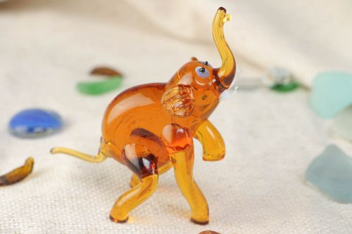 Figurine déléphant orange originale travail du verre au chalumeau faite main - MADEheart.com