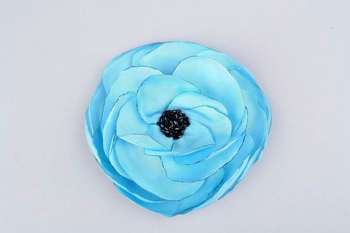 Brooch Blue Flower - MADEheart.com