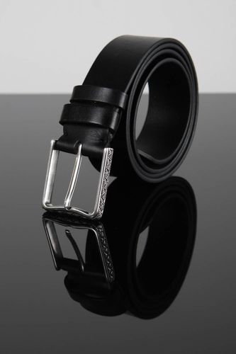 Ceinture en cuir noir faite main pratique design élégant Accessoire homme - MADEheart.com