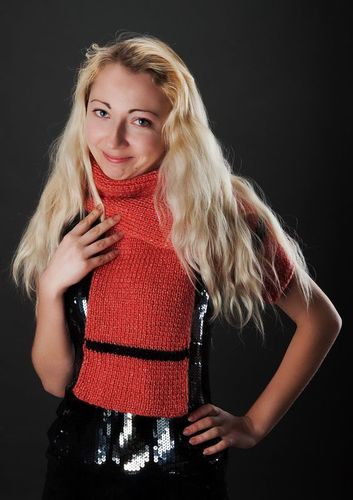 Sciarpa di lana fatta a mano Sciarpa a maglia Abbigliamento da donna  - MADEheart.com