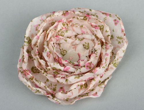 Broche en tissu faite main Fleur rose - MADEheart.com