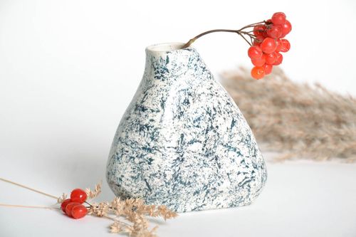 Ceramic flower vase  - MADEheart.com