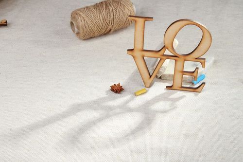 Chipboard décoratif en bois mot LOVE - MADEheart.com