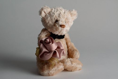 Handmade plush Bear with flower - MADEheart.com