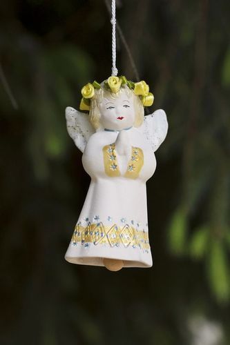 Ceramic bell Angel in a Wreath - MADEheart.com