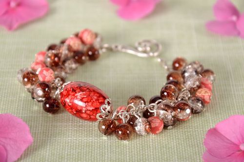 Bracelet fait main en perles de verre et pierre artificielle  - MADEheart.com
