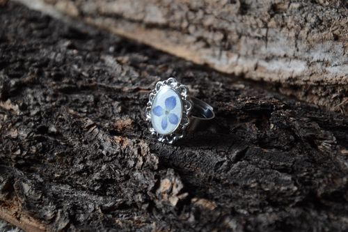 Красивое кольцо с гортензией кольцо ручной работы кольцо из эпоксидной смолы - MADEheart.com
