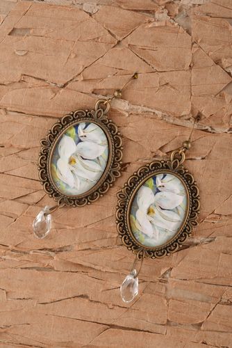 Boucles doreilles pendantes Bijou fait main vintage motif floral Cadeau femme - MADEheart.com