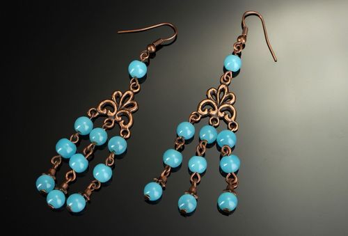 Long hanging earrings made of copper and glass - MADEheart.com