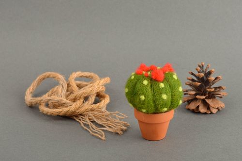Handmade felted wool flowers needle felting small gifts decorative use only - MADEheart.com