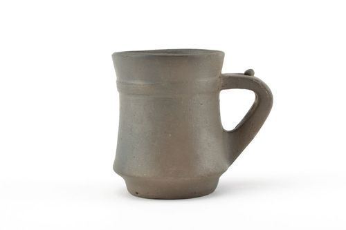 Clay brown unpainted cup for tea or coffee with handle and no pattern - MADEheart.com