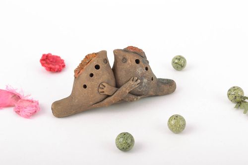 Ceramic penny whistle doves in love - MADEheart.com