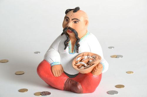 Ceramic money box - MADEheart.com