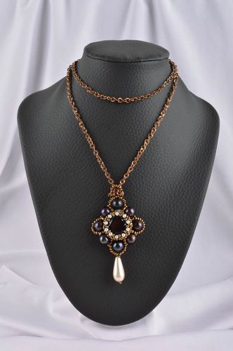 Ciondolo di perle fatto a mano pendente originale accessori originali da donna - MADEheart.com