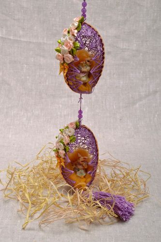 Suspension décorative artisanale pour Pâques faite main - MADEheart.com