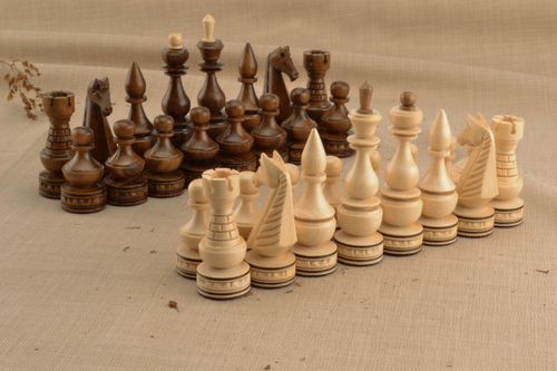 Wooden set of chess pieces - MADEheart.com
