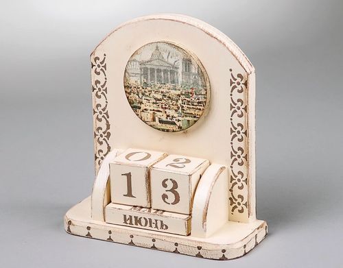 Eternal calendar with cubes Paris, decoupage - MADEheart.com