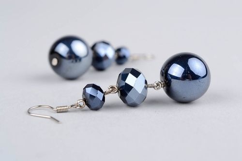 Boucles doreilles avec perles de cristaux - MADEheart.com