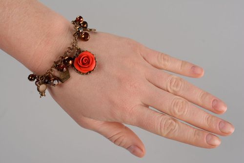 Plastic wrist bracelet Rose - MADEheart.com