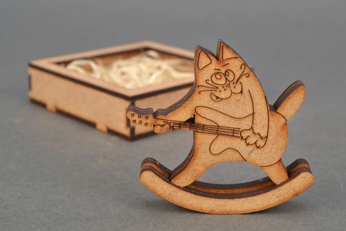 Figurine en bois brut à décorer Chat-guitariste  - MADEheart.com