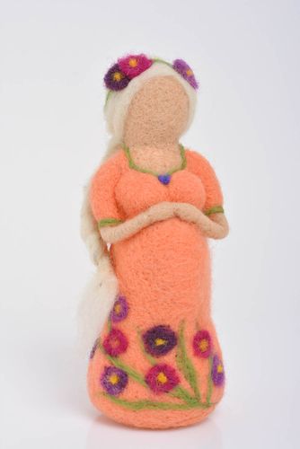 Кукла в технике валяния из шерсти для декора красивая небольшая ручной работы  - MADEheart.com