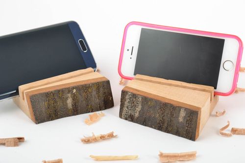Set of 2 handmade wooden varnished smartphone stands laconic design eco decor - MADEheart.com