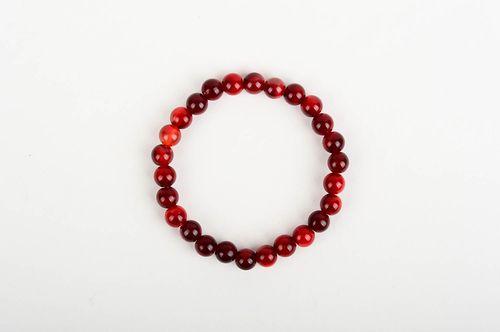 Rotes Armband handgefertigt Damen Modeschmuck originell Designer Geschenk  - MADEheart.com