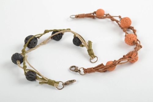 Набор браслетов из вощеного шнура и керамических бусин 2 аксессуара хенд мейд - MADEheart.com