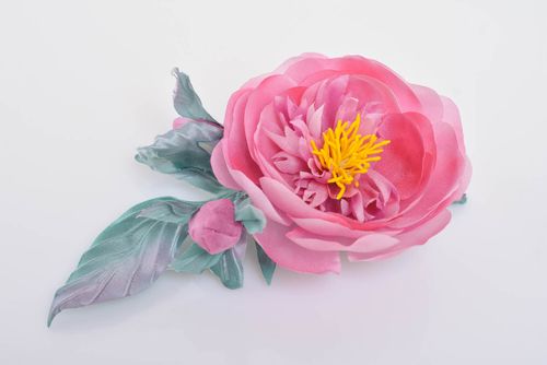 Barrette peigne fait main design original avec fleur en soie bel accessoire - MADEheart.com