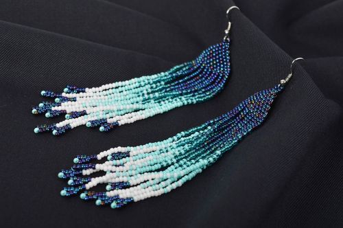 Boucles doreilles pendantes Bijou fait main perles rocaille Accessoire femme - MADEheart.com